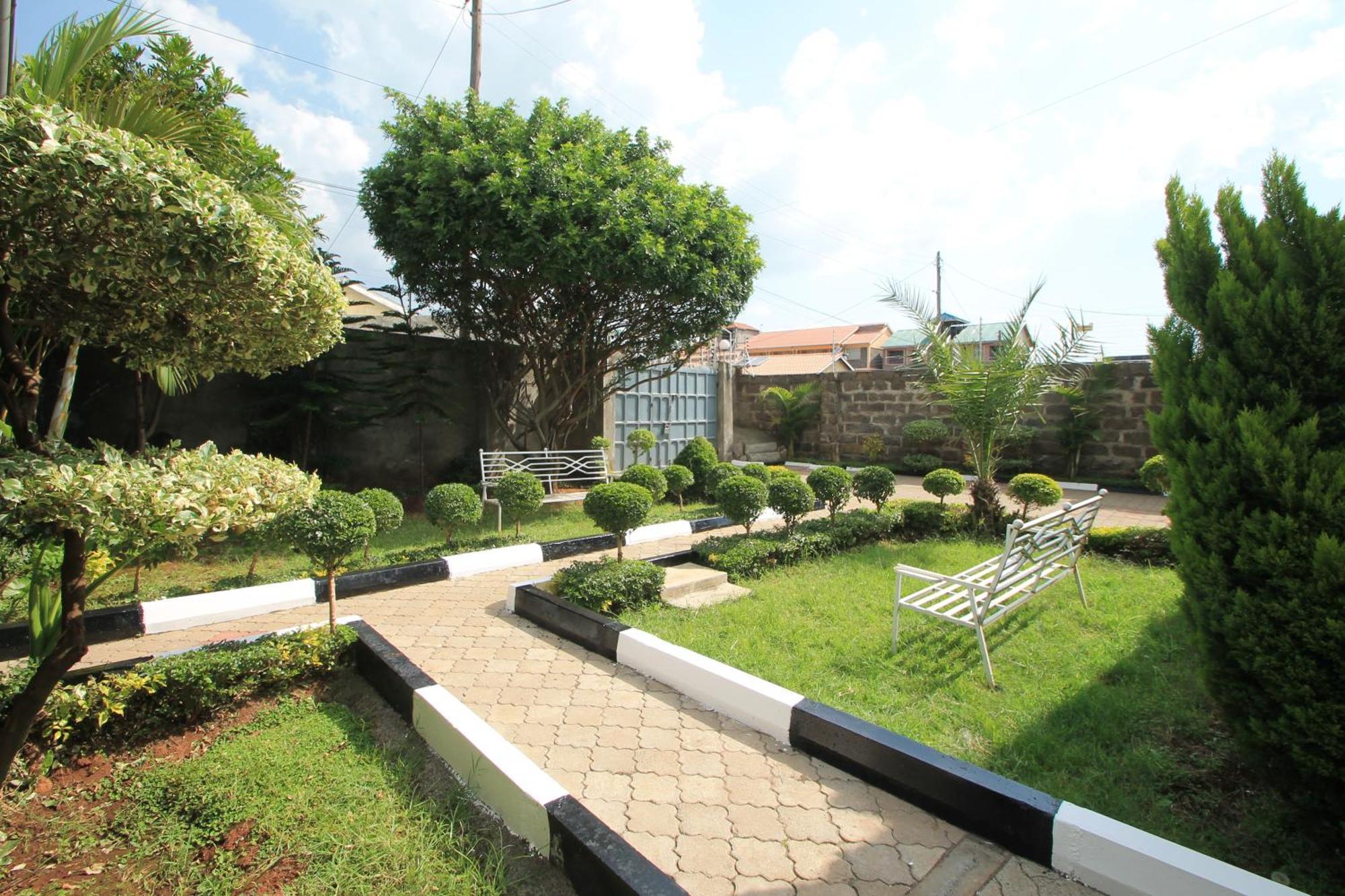 North Manor Nakuru Villa ภายนอก รูปภาพ